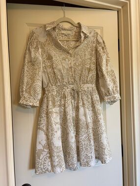 Pinch White and Beige Pattern Print Button-Front Dress with Cinched Waist